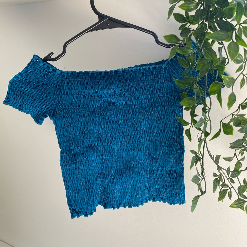 BLUEBLUSH- Blue Off-the shoulder Crop Top